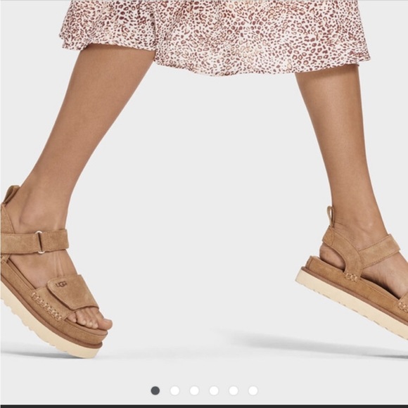 UGG Shoes - Ugg 9.5 goldstar platform sandals new